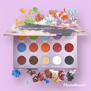 ILLUMINATI Cosmetics x ISA Eyeshadow Palette